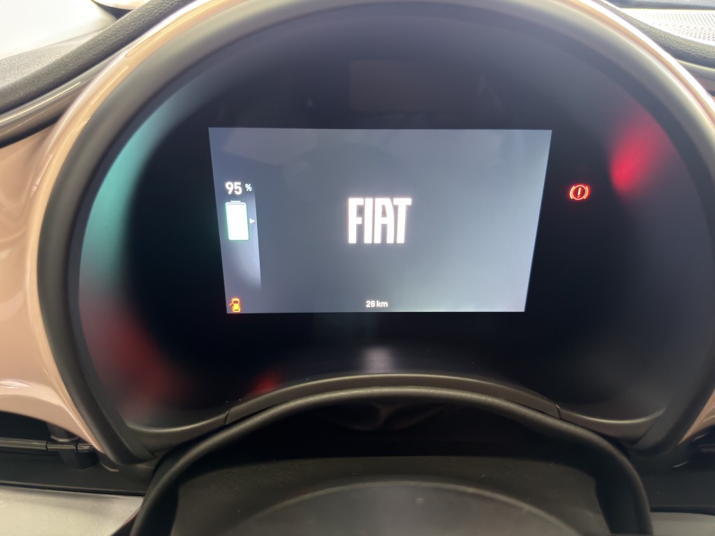 FIAT 500E KM0 LA PRIMA 320 KM